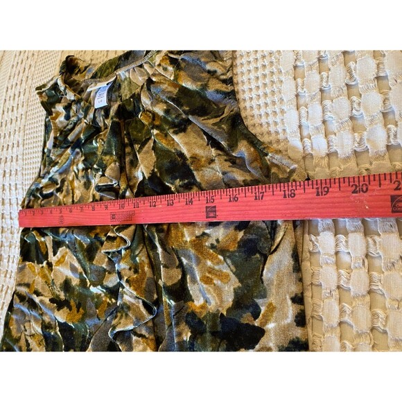 Jaclyn Smith Blouse Sz Large Top Sleeveless Ruffle Front Green Rounded Neckline - Picture 7 of 8